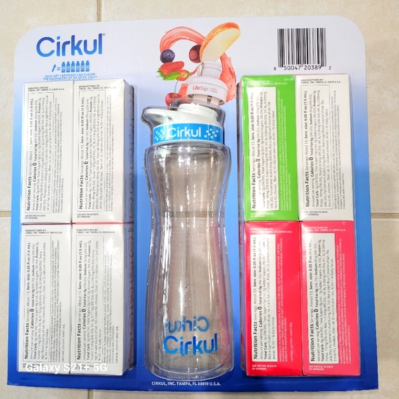 Cirkul 22 oz bottle with 8 flavors brand new - Picture 2 of 2